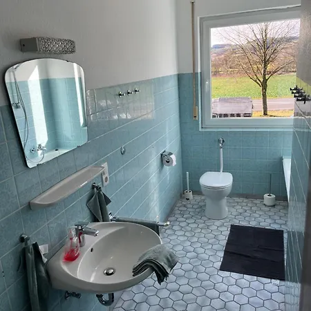 Geraeumiges Monteurzimmer Fuer 2 Personen Hotel *